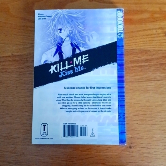 Kill Me Kiss Me Volume 4 Graphic Novel - Picture 2 of 4